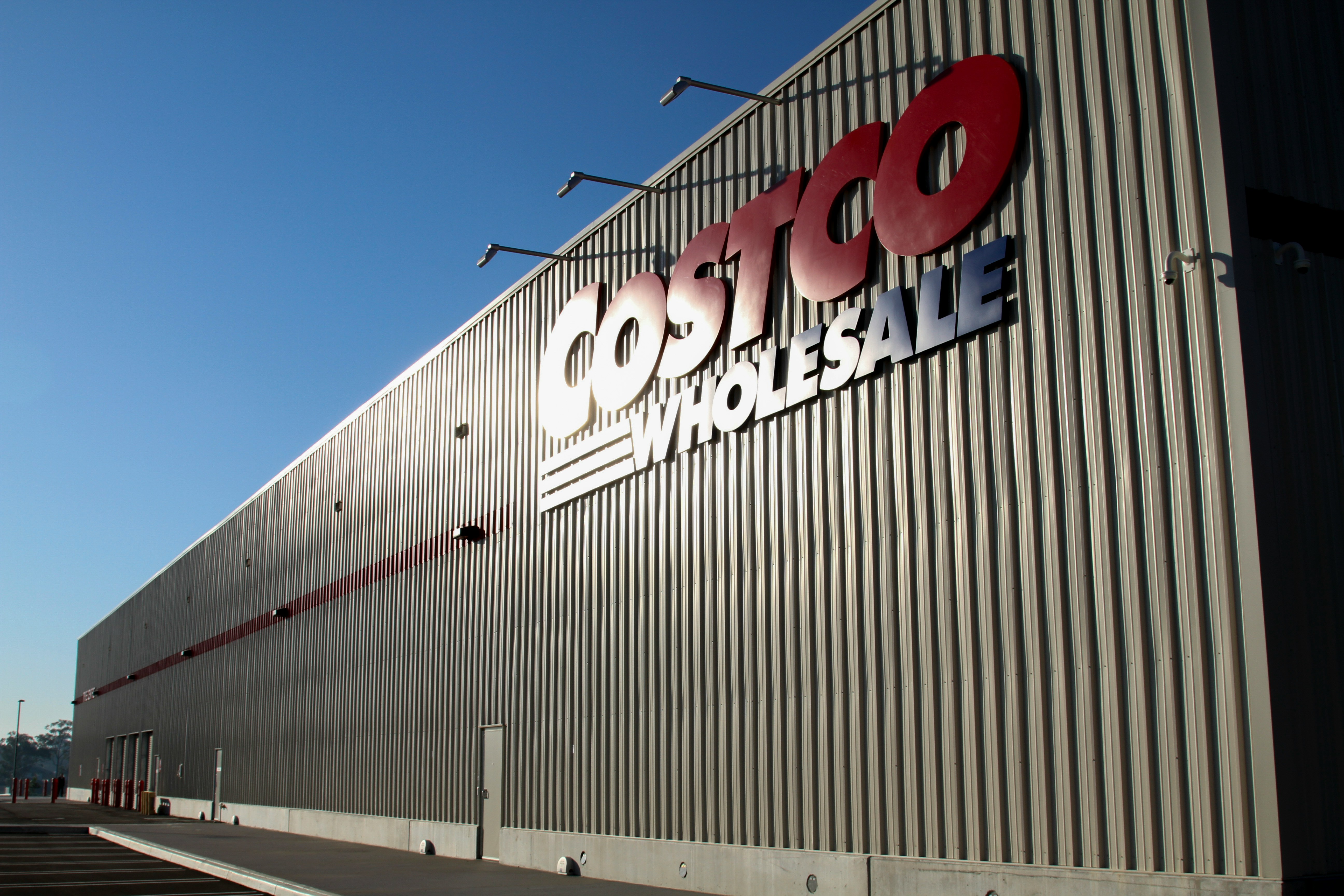 Safeway and Costco Demo Workers $1.03 Million Settlement
